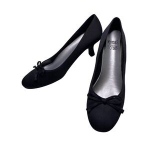 Vintage Mootsies Tootsies Black Kitten Heel Pumps Bows Size 10 Formal Office